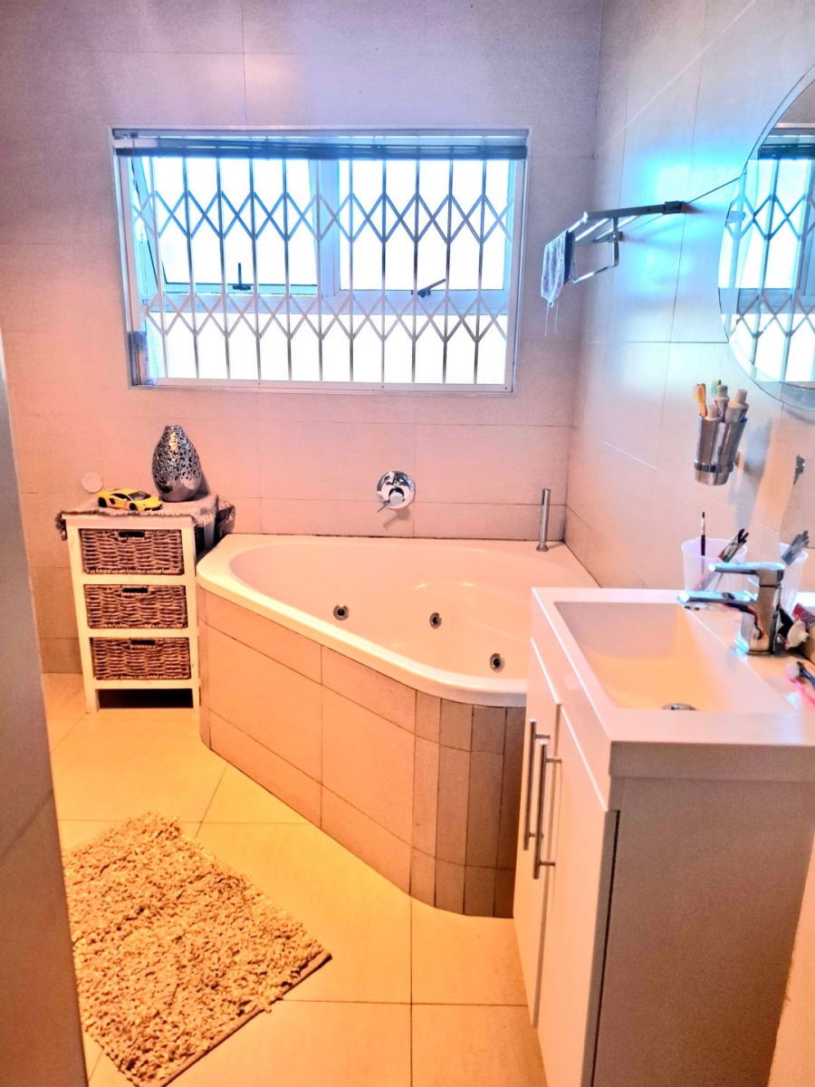 3 Bedroom Property for Sale in Tygerdal Western Cape
